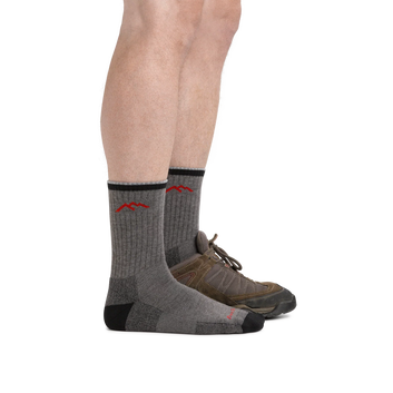 Darn Tough - 1931 Men's Coolmax Hiker Micro Crew Midweight Hiking Socks - Gray/Black